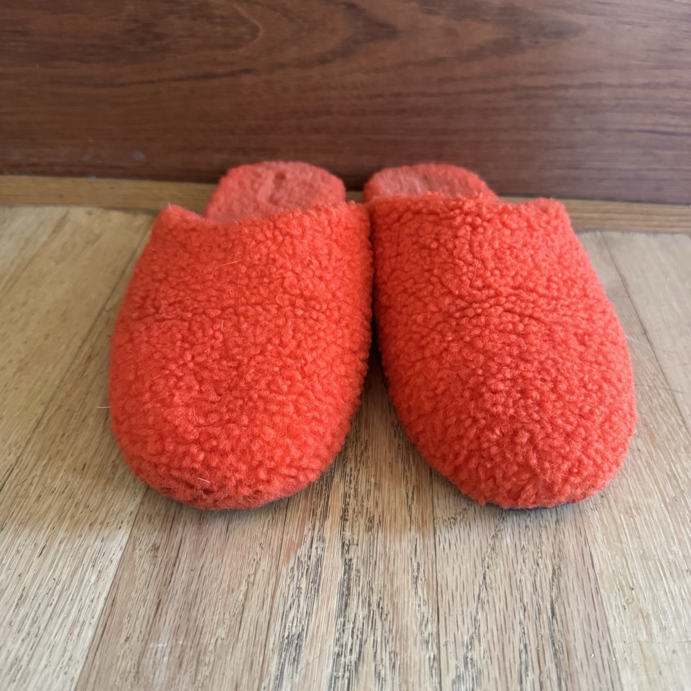 Bombas Sunday Slippers Women 8 Tomato Red Cabincore Fluffy Sherpa - Picture 3 of 4